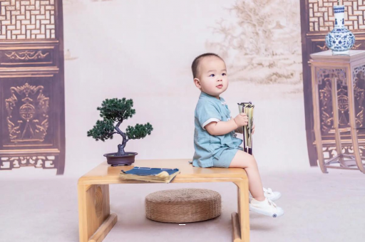 安宁孕妇尖肚子和圆肚子